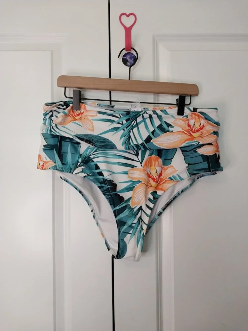 Cupshe Floral Ruffle Plus Size Bikini - Picture 10 of 13